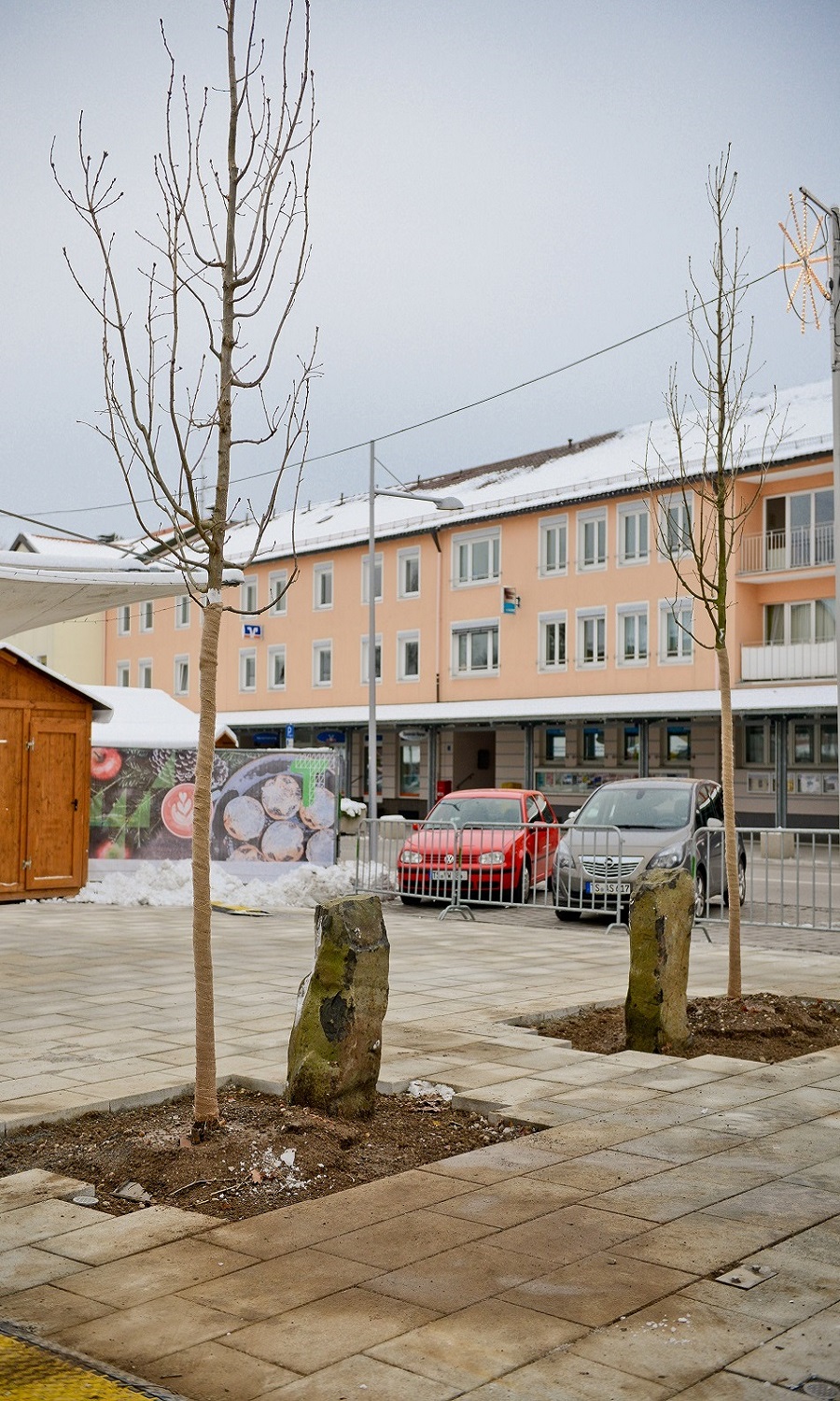 Rathausplatz_Eichen_2018_12_14